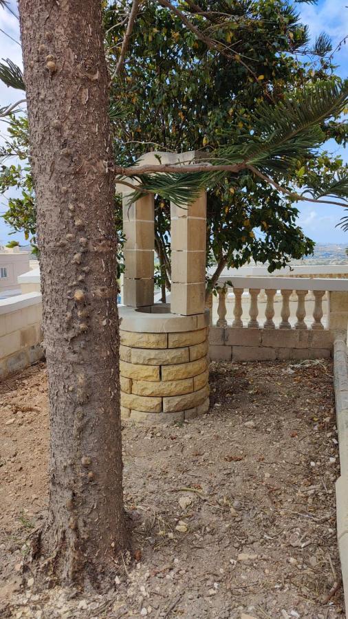 Stunning Villa With Pool, Table Tennis, Table Soccer And A Pool Table Naxxar Exterior photo