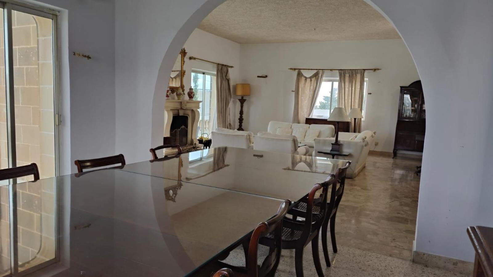 Stunning Villa With Pool, Table Tennis, Table Soccer And A Pool Table Naxxar Exterior photo